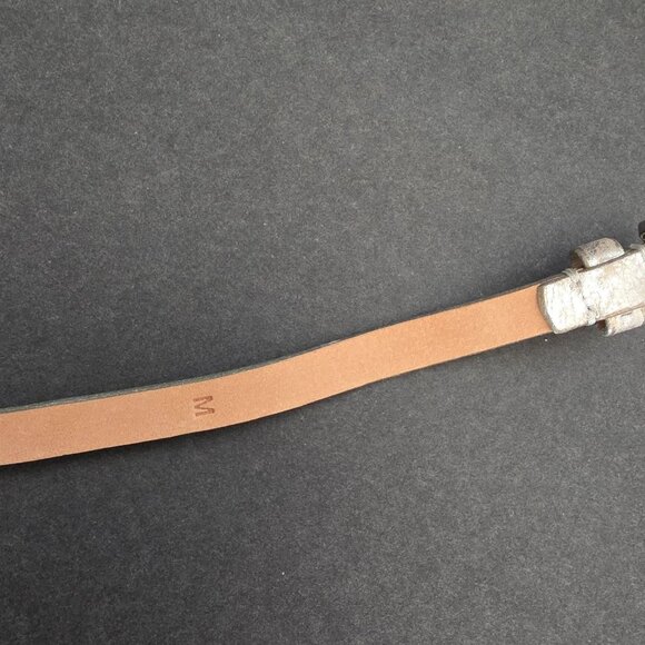 J Crew Metallic Silver Slim Leather Belt Grommet Detailing Size Medium NWOT - Picture 6 of 7